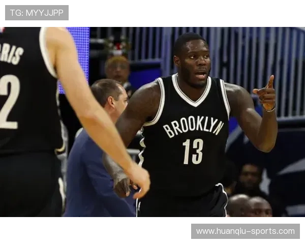 西甲新援加盟后首场比赛爆发力压全场 赢得球迷热烈欢呼