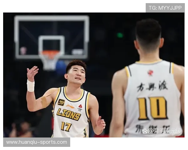 CBA总冠军负伊朗冠军晋级形势被动，布朗28+5难挽败局