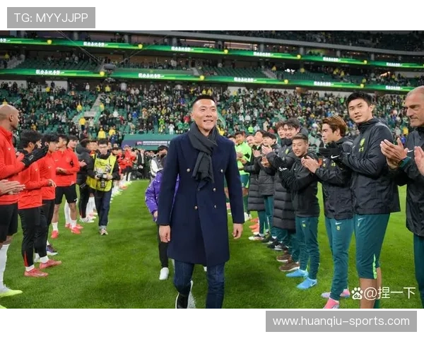 退役仪式上球迷高喊MVP镜头定格感人时刻回顾辉煌生涯