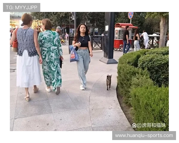 陈梦晒街头散步与甜品暖心日常 享受悠闲治愈的美好快乐时光瞬间